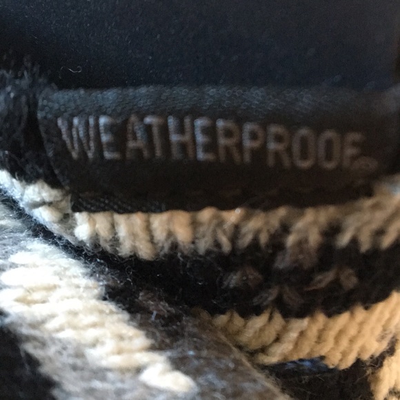 Weatherproof boot - Picture 3 of 9
